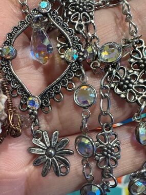 Vintage AB crystal Silver Tone Pendant Necklace with Clear Crystal Accent
